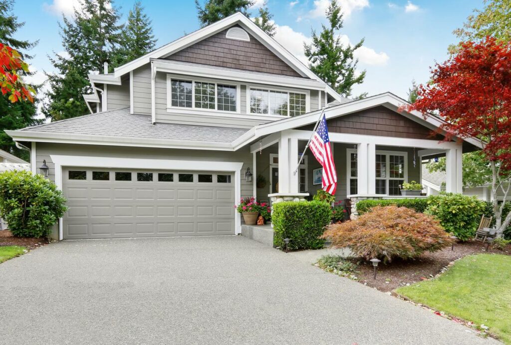 FHA loan calculator estimating monthly mortgage payment, down payment, mortgage insurance, taxes, and cash to close
